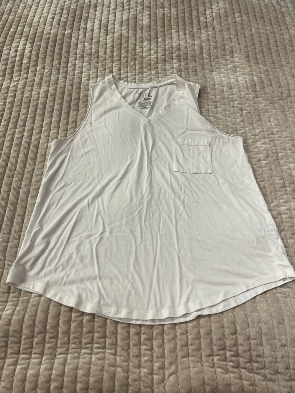 Time and Tru White V-Neck Pocket Tank